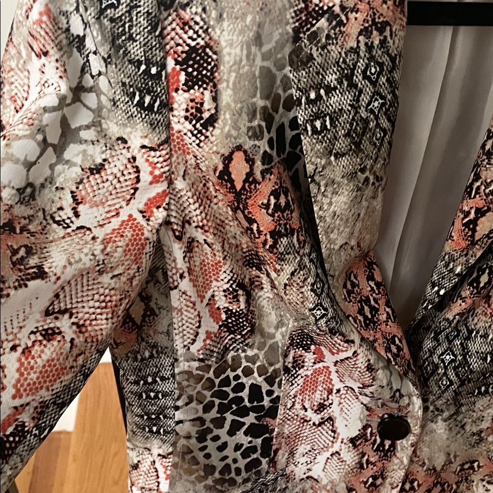 Kasper Women's Snake Print Blazer - Black, Gray, Brown - Picture 3 of 5